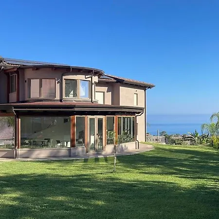 Altum Tropea Hotel 3*